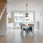 Huswell - Bright Duplexapartment